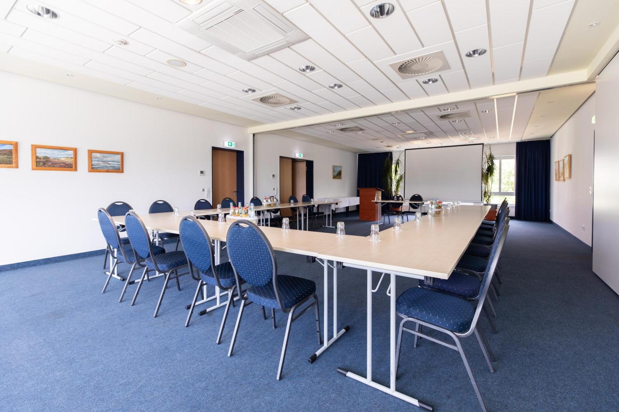 Garner Hotel Cottbus Sued By Ihg Εξωτερικό φωτογραφία