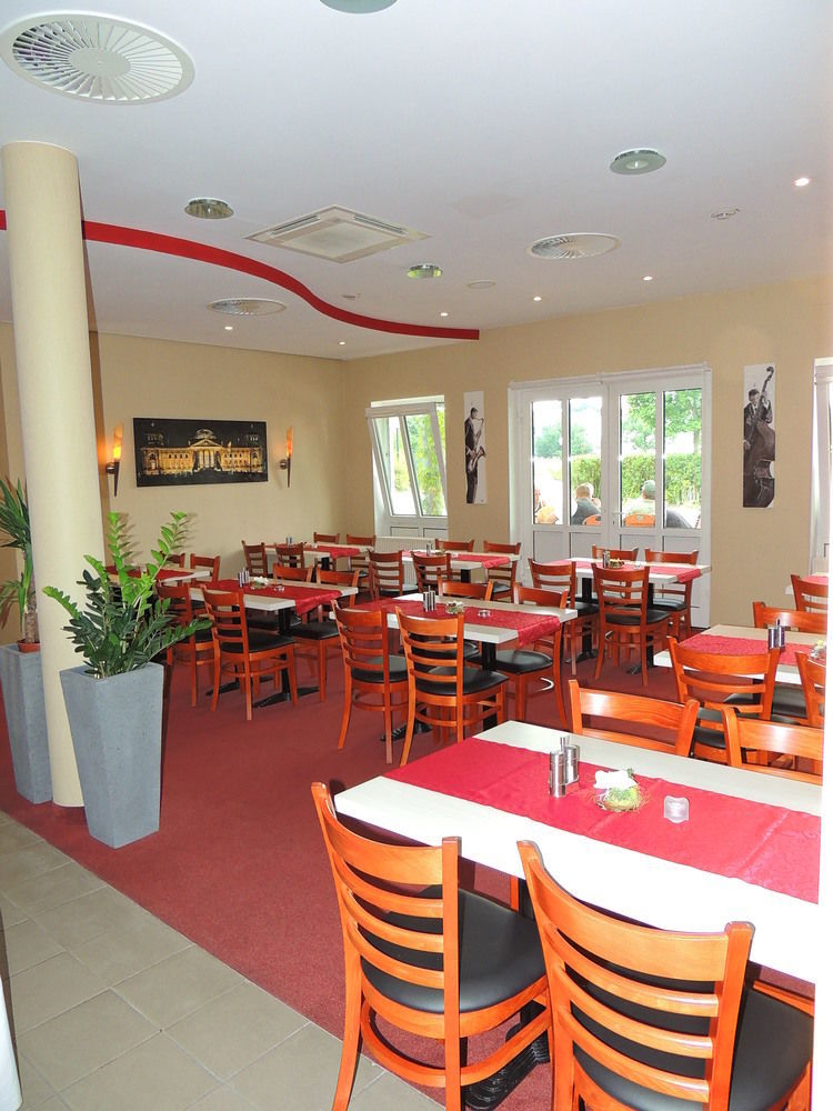 Garner Hotel Cottbus Sued By Ihg Εξωτερικό φωτογραφία